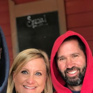 Meet your Posher, Traci